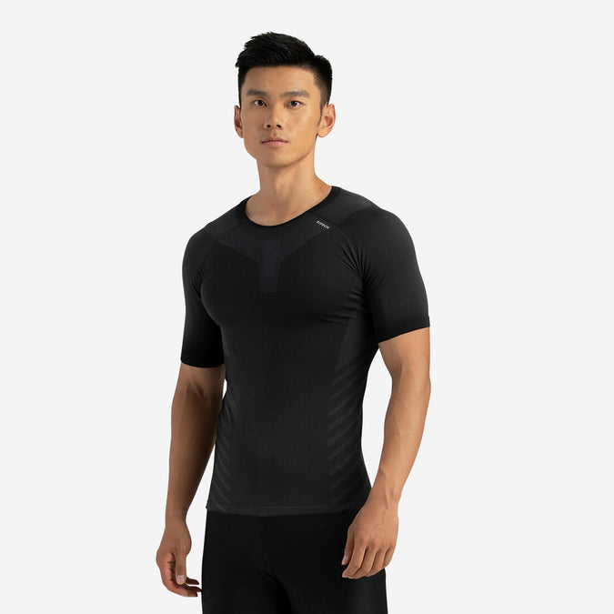 





Men's Running Seamless T-shirt Kiprun Run 500 Comfort Skin Black, photo 1 of 4