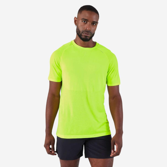 





Men's KIPRUN Run 500 Comfort seamless running T-shirt, photo 1 of 5