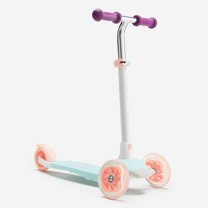 





Kids' folding 3-wheeled light-up scooter, photo 1 of 10